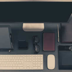 Ergonomic Iron Lamp Red XL